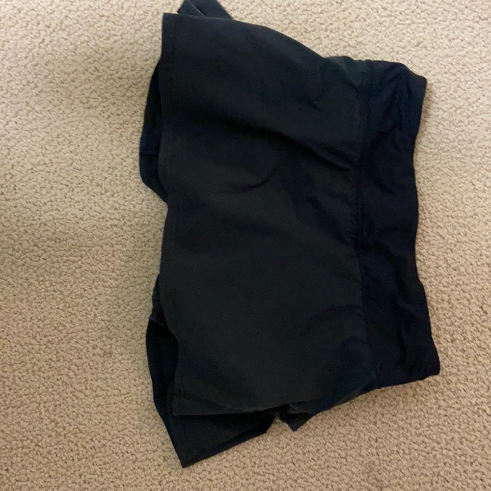 black lululemon skirt!